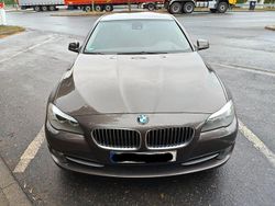 Braun Gebraucht 2011 BMW 520 Sport Line Kombi | 7.500 € (Fairer Preis)