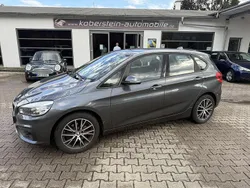 Grau Gebraucht 2015 BMW 220 Active Tourer Advantage Van / Kleinbus | 12.850 € (Guter Preis)