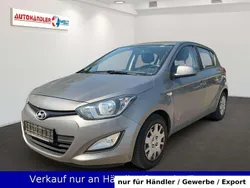 Grau Gebraucht 2012 Hyundai i20 Kleinwagen | 2.299 € (Fairer Preis)