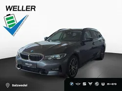 Grau Gebraucht 2021 BMW 330e Sport Line Kombi | 28.750 € (Guter Preis)