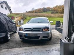 Grau Gebraucht 2003 Opel Vectra GTS Limousine | 3.200 € (Teuer)