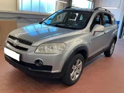 Silber Gebraucht 2009 Chevrolet Captiva LS SUV | 4.999 € (Guter Preis)