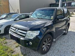 Schwarz Gebraucht 2010 Mitsubishi Pajero SUV | 9.850 € (Guter Preis)