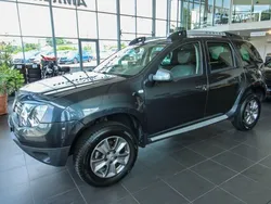 Grau Gebraucht 2016 Dacia Duster Prestige SUV | 9.999 € (Fairer Preis)