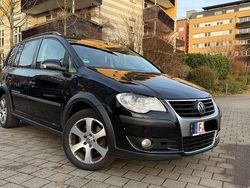 Schwarz Gebraucht 2007 VW Touran Cross Highline Van / Kleinbus | 5.790 € (Fairer Preis)