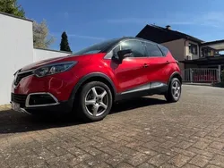 Rot Gebraucht 2016 Renault Captur Elysee SUV | 10.900 € (Guter Preis)