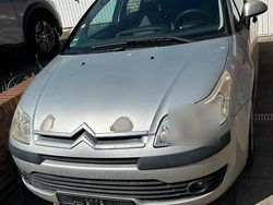 Grau Gebraucht 2006 Citroën C4 Limousine | 550 € (Fairer Preis)