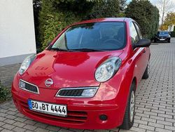 Rot Gebraucht 2009 Nissan Micra Visia Limousine | 2.500 €