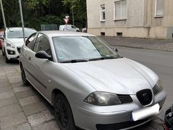 Silber Gebraucht 2004 Seat Ibiza Kleinwagen | 550 € (Guter Preis)