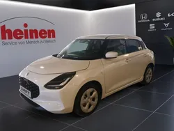 Weiß Gebraucht 2022 Suzuki Swift Comfort Kleinwagen | 18.280 € (Etwas zu teuer)