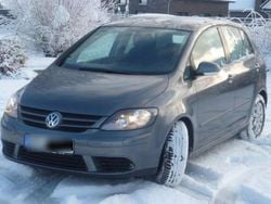 Grau Gebraucht 2005 VW Golf Plus Trendline Van / Kleinbus | 4.650 € (Etwas zu teuer)