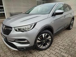Kontrast grau/quarz silber Gebraucht 2018 Opel Grandland X Innovation SUV | 12.340 € (Fairer Preis)