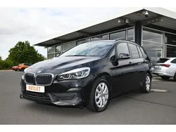 Schwarz Gebraucht 2021 BMW 220 Advantage Van / Kleinbus | 23.990 € (Fairer Preis)