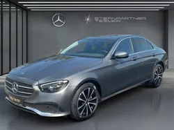Grau Gebraucht 2022 Mercedes E300 Limousine | 37.880 € (Guter Preis)
