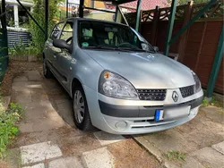 Silber Gebraucht 2004 Renault Clio II Kleinwagen | 2.950 € (Fairer Preis)
