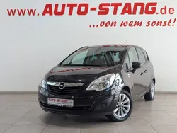 Schwarz Gebraucht 2012 Opel Meriva Van / Kleinbus | 6.490 € (Etwas zu teuer)