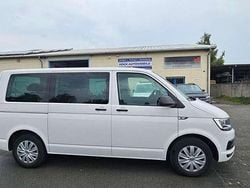 Candyweiss Gebraucht 2018 VW Transporter Trendline Van | 28.977 €
