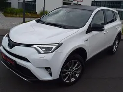 Weiß Gebraucht 2019 Toyota RAV4 Hybrid Team SUV | 16.900 € (Guter Preis)