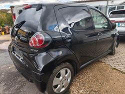 Schwarz Gebraucht 2011 Toyota Aygo Kleinwagen | 3.700 € (Fairer Preis)