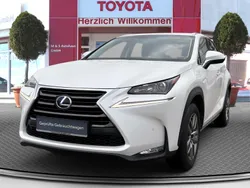 Sonic white Gebraucht 2016 Lexus NX300h E-FOUR SUV | 22.210 € (Superpreis)
