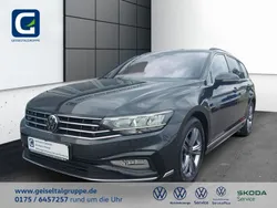 Grau Gebraucht 2023 VW Passat R-line Kombi | 29.830 € (Fairer Preis)