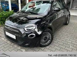 Schwarz Gebraucht 2022 Fiat 500e Icon Limousine | 17.950 € (Guter Preis)