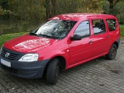 Rot Gebraucht 2009 Dacia Logan Limousine | 790 € (Superpreis)