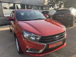 Rot Gebraucht 2020 Lada Vesta Kombi | 4.900 € (Superpreis)