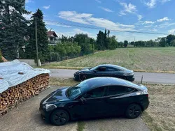 Schwarz Gebraucht 2022 Tesla Model 3 Standard Range Plus Limousine | 25.700 € (Guter Preis)