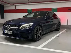 Blau Gebraucht 2018 Mercedes C300 AMG line Limousine | 25.000 € (Fairer Preis)