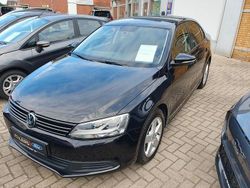 Schwarz Gebraucht 2014 VW Jetta Comfortline Limousine | 11.250 € (Etwas zu teuer)