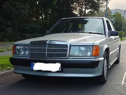 Silber Gebraucht 1989 Mercedes 190 Limousine | 27.000 €