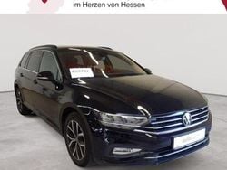 Deep black perleffekt Gebraucht 2023 VW Passat Business Kombi | 22.490 € (Guter Preis)