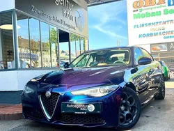 Blau Gebraucht 2017 Alfa Romeo Giulia Limousine | 12.490 €