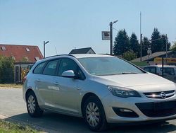 Silber Gebraucht 2013 Opel Astra Edition Kombi | 3.590 € (Fairer Preis)