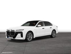 Weiß Gebraucht 2025 BMW 740 Limousine | 120.482 €