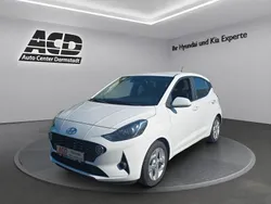 Weiß Gebraucht 2021 Hyundai i10 Edition 30 Kleinwagen | 13.490 € (Fairer Preis)