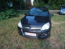 Grau Gebraucht 2009 Opel Astra Selection Kombi | 3.500 € (Fairer Preis)