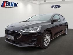 Schwarz Gebraucht 2022 Ford Focus Cool & Connect Limousine | 19.990 € (Guter Preis)