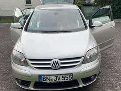 Silber Gebraucht 2007 VW Golf Plus Cross Comfortline Van / Kleinbus | 4.500 € (Guter Preis)