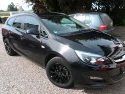 Schwarz Gebraucht 2015 Opel Astra Selection Kombi | 7.999 € (Teuer)