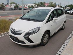 Weiß Gebraucht 2015 Opel Zafira Tourer Van / Kleinbus | 7.900 € (Fairer Preis)