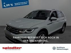 Weiß (pure white) Gebraucht 2023 VW Tiguan IQ Drive SUV | 29.981 € (Guter Preis)