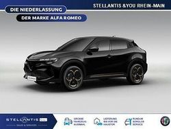 Schwarz Neu 2025 Alfa Romeo Junior SUV | 35.280 € (Etwas zu teuer)