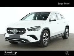 Weiß Gebraucht 2024 Mercedes GLA180 Progressive SUV | 35.578 € (Guter Preis)