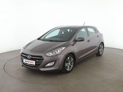 Braun Gebraucht 2015 Hyundai i30 Trend Limousine | 9.280 € (Fairer Preis)