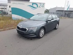 Grau Gebraucht 2021 Skoda Octavia First Edition Limousine | 14.990 € (Guter Preis)