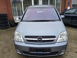 Silber Gebraucht 2005 Opel Meriva Cosmo Van / Kleinbus | 5.250 € (Teuer)