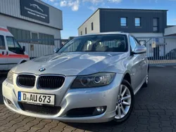 Silber Gebraucht 2010 BMW 318 Sport Line Limousine | 5.800 € (Guter Preis)