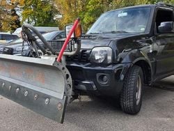 Schwarz Gebraucht 2016 Suzuki Jimny Ranger Comfort SUV | 21.900 €